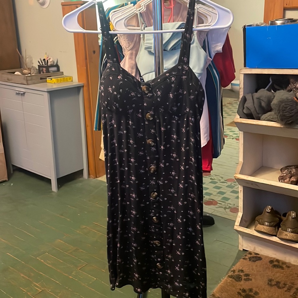 Subtle navy blue flower printed dress.